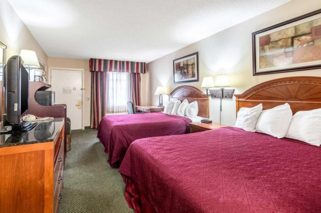 Quality Inn Ripley Екстер'єр фото