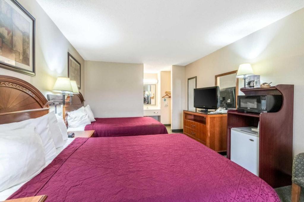 Quality Inn Ripley Екстер'єр фото