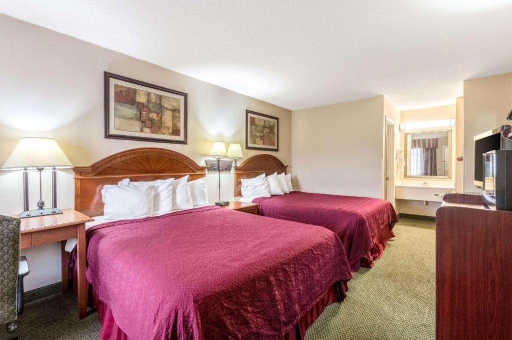 Quality Inn Ripley Екстер'єр фото