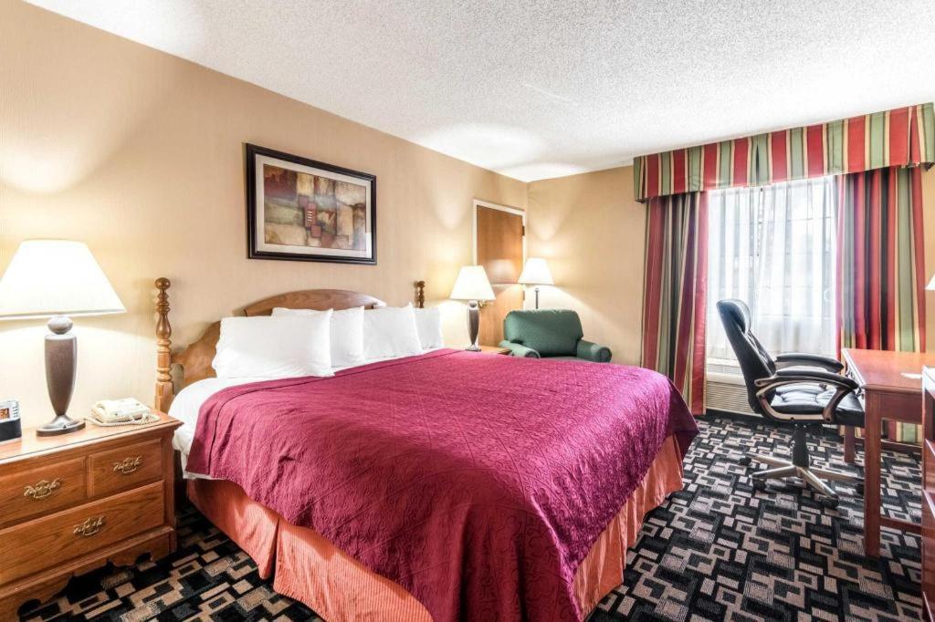 Quality Inn Ripley Екстер'єр фото